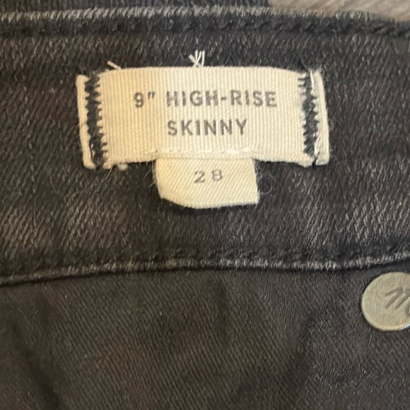 Madewell 9” High Rise Skinny Button Fly Jean Size 28 Washed Black - Picture 11 of 16